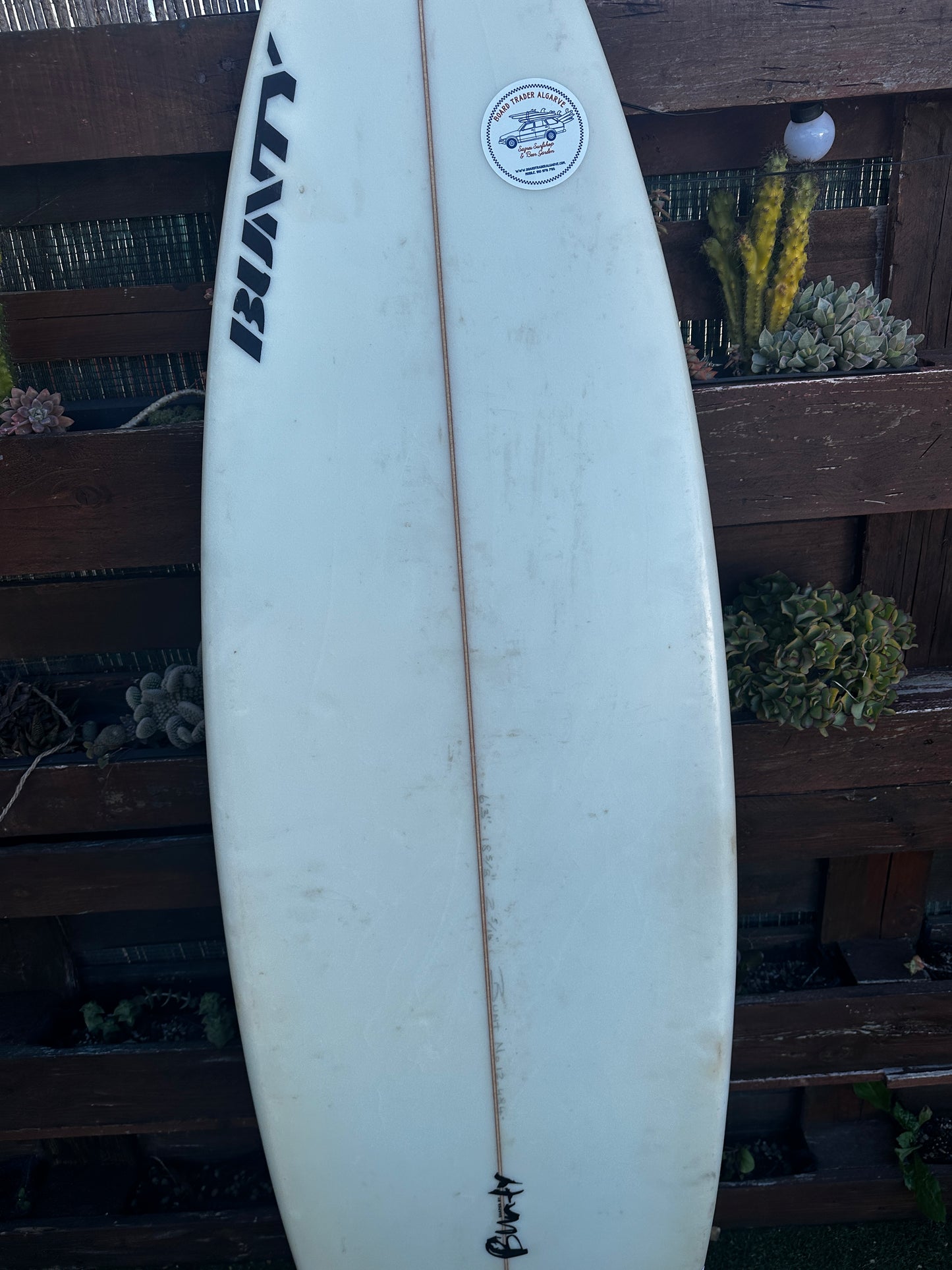 Bunty 6'03'' - 28Lest