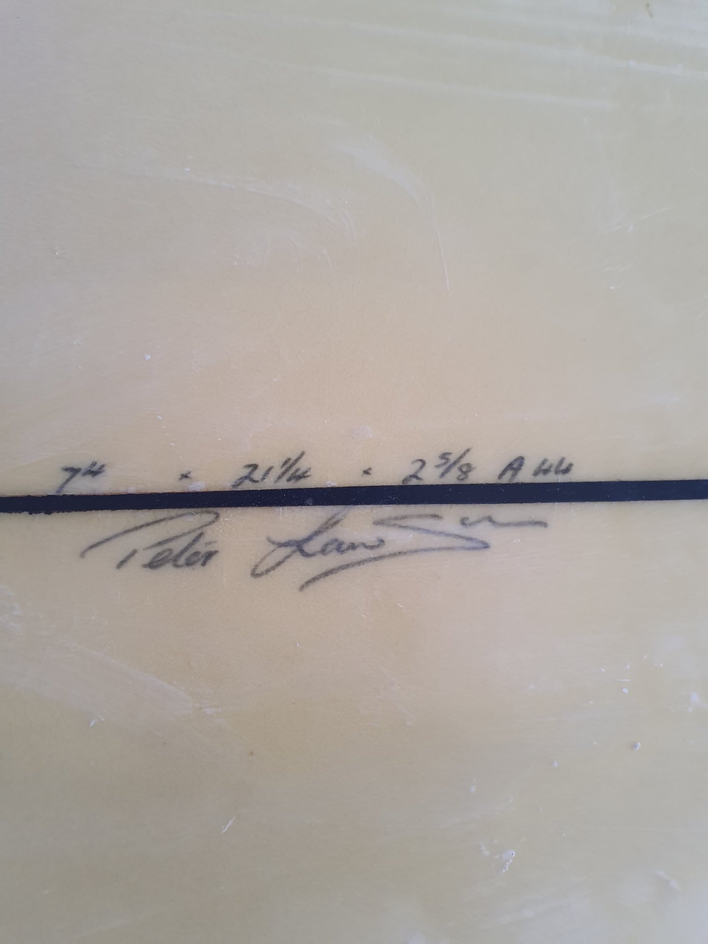 Used Surfboard 7'4'' Peter LawsonMid-length 45estL Fin Boxs