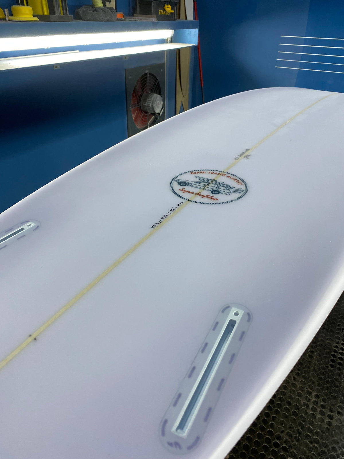 The 7'2" Midlength (49L)