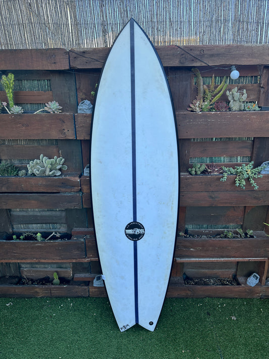 Js Industries 5'08'' - 31.7L