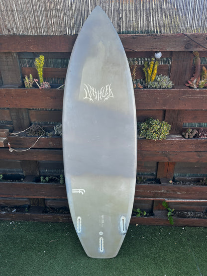 Hayden shapes 5'11'' - 31.8L