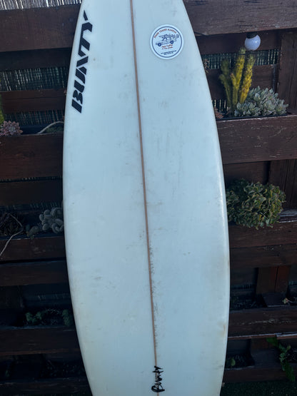Bunty 6'03'' - 28Lest