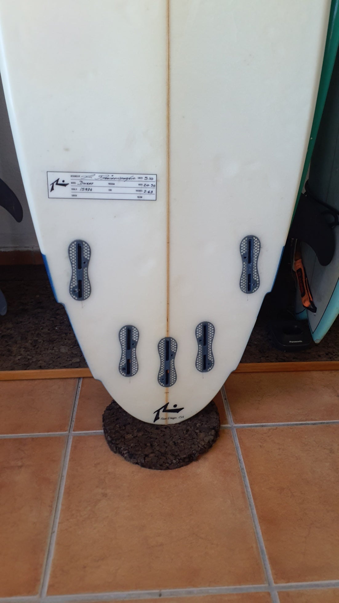 Used Surfboard 5'10'' RustyShortboard 34.3L Fin Boxs