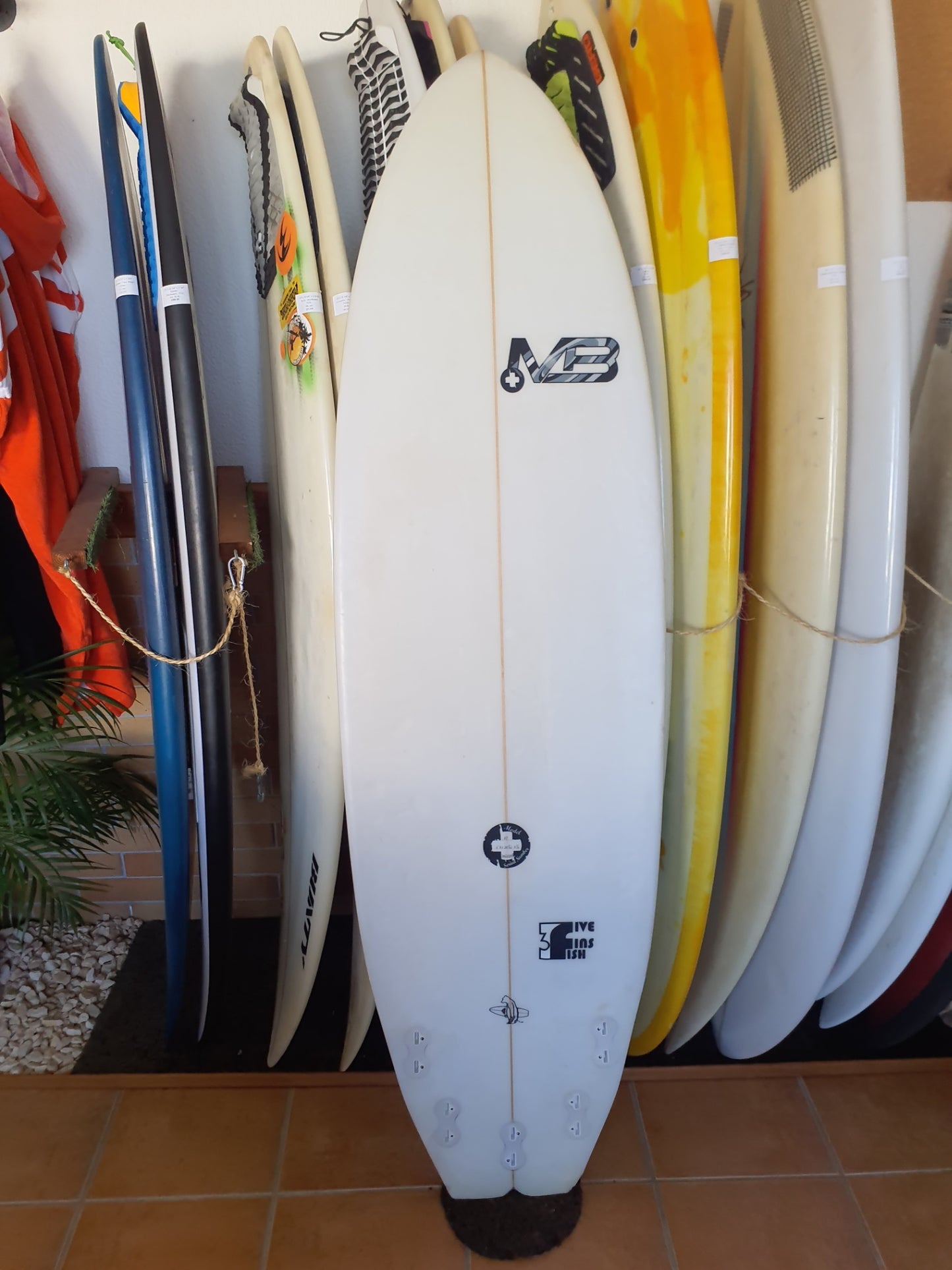 Used Surfboard 6'3'' MBGroveler 36estL Bottom View