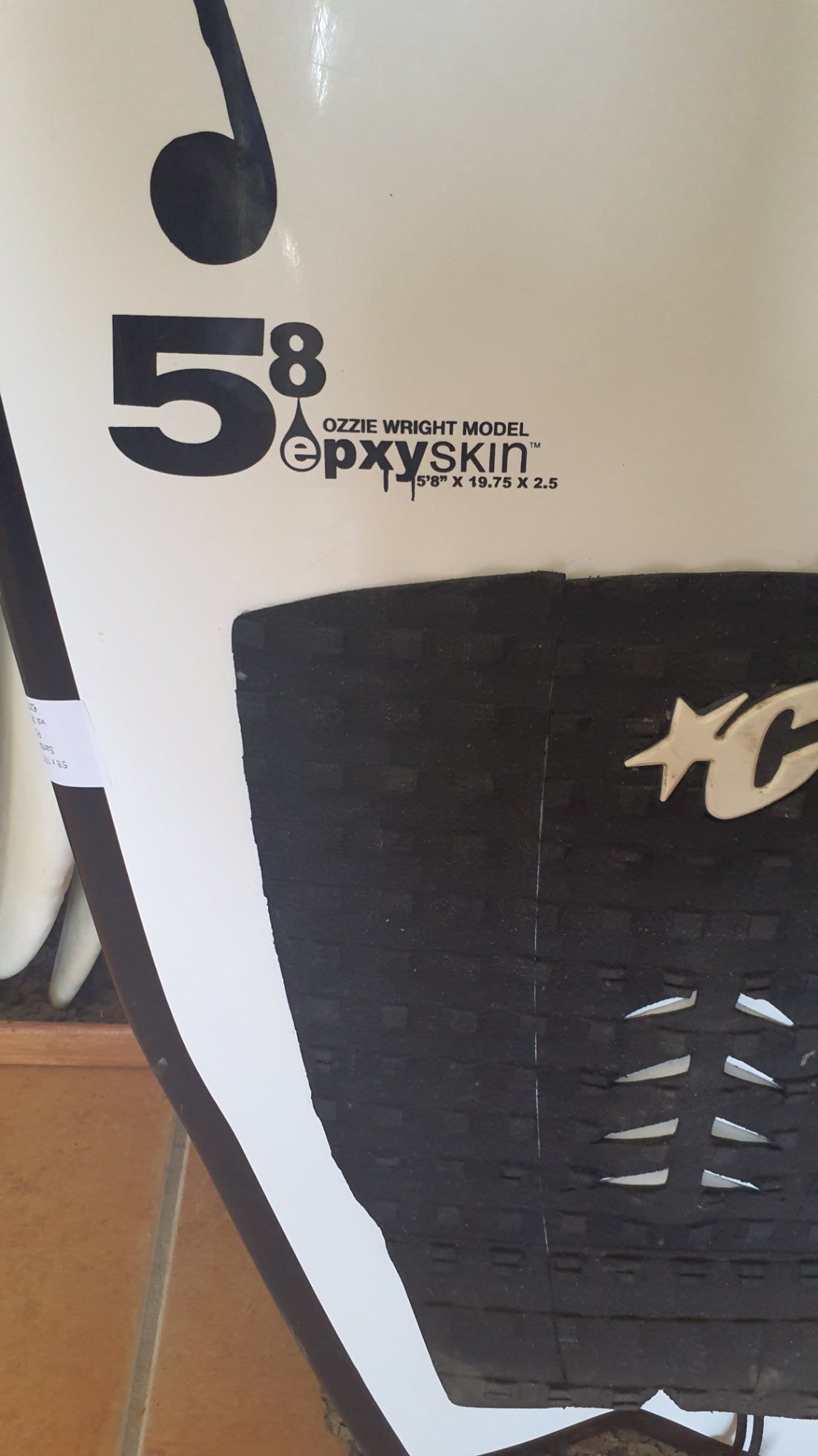 Used Surfboard 5'8'' Ozzy WongShortboard 32L Fin Boxs