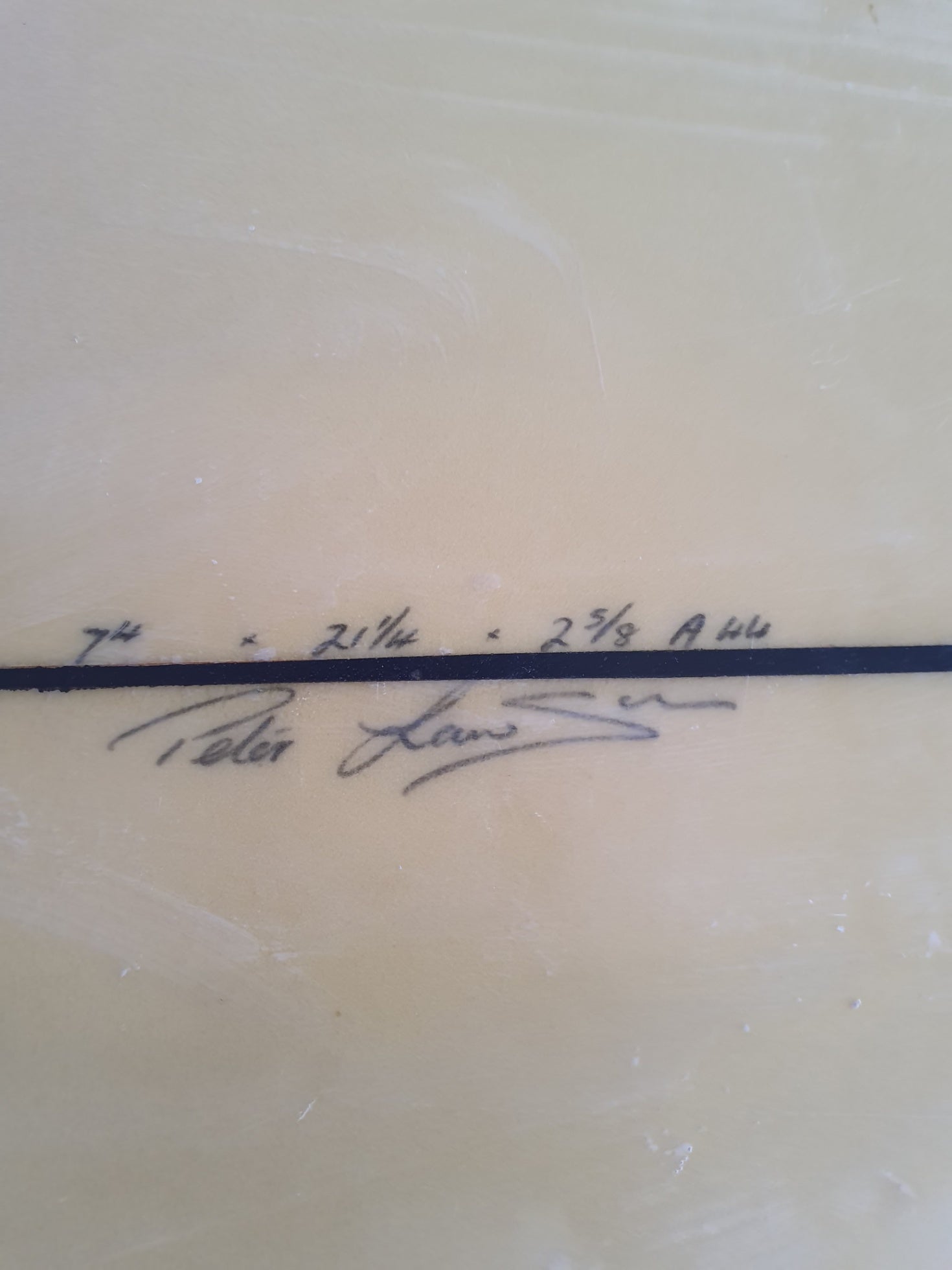 Used Surfboard 7'4'' Peter LawsonMid-length 45estL Fin Boxs