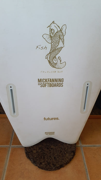 Used Surfboard 5'10'' Mike Fanning softSoftboard Performance 36.15L Fin Boxs