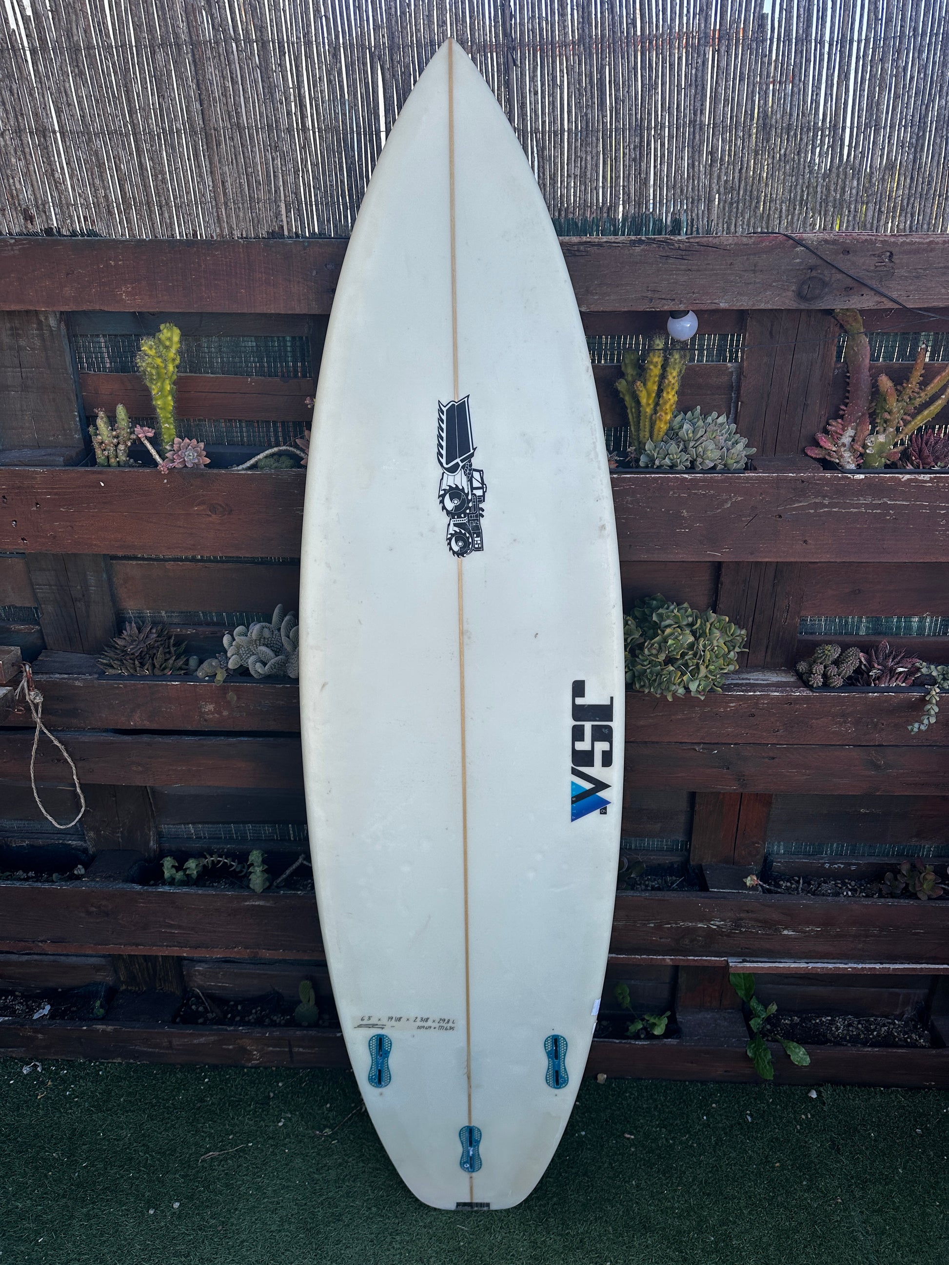 Used Js Industries 6'03'' - 29.8L for Sale Algarve - Image 2